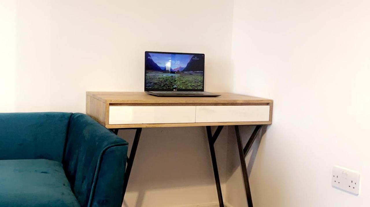 Luxury 1 Bed Apartment With Parking Manchester Exterior foto